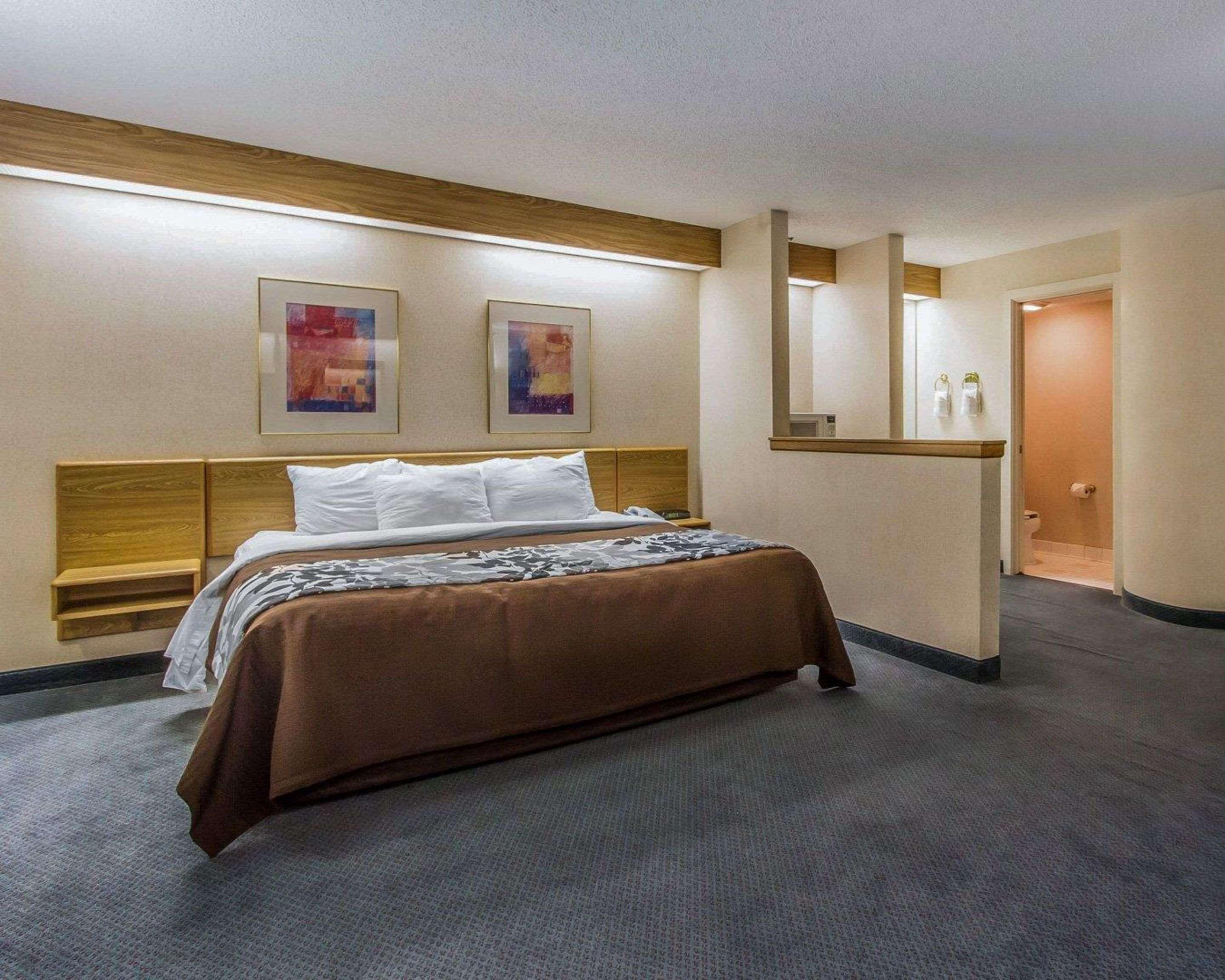 Rodeway Inn Fremont Eksteriør billede