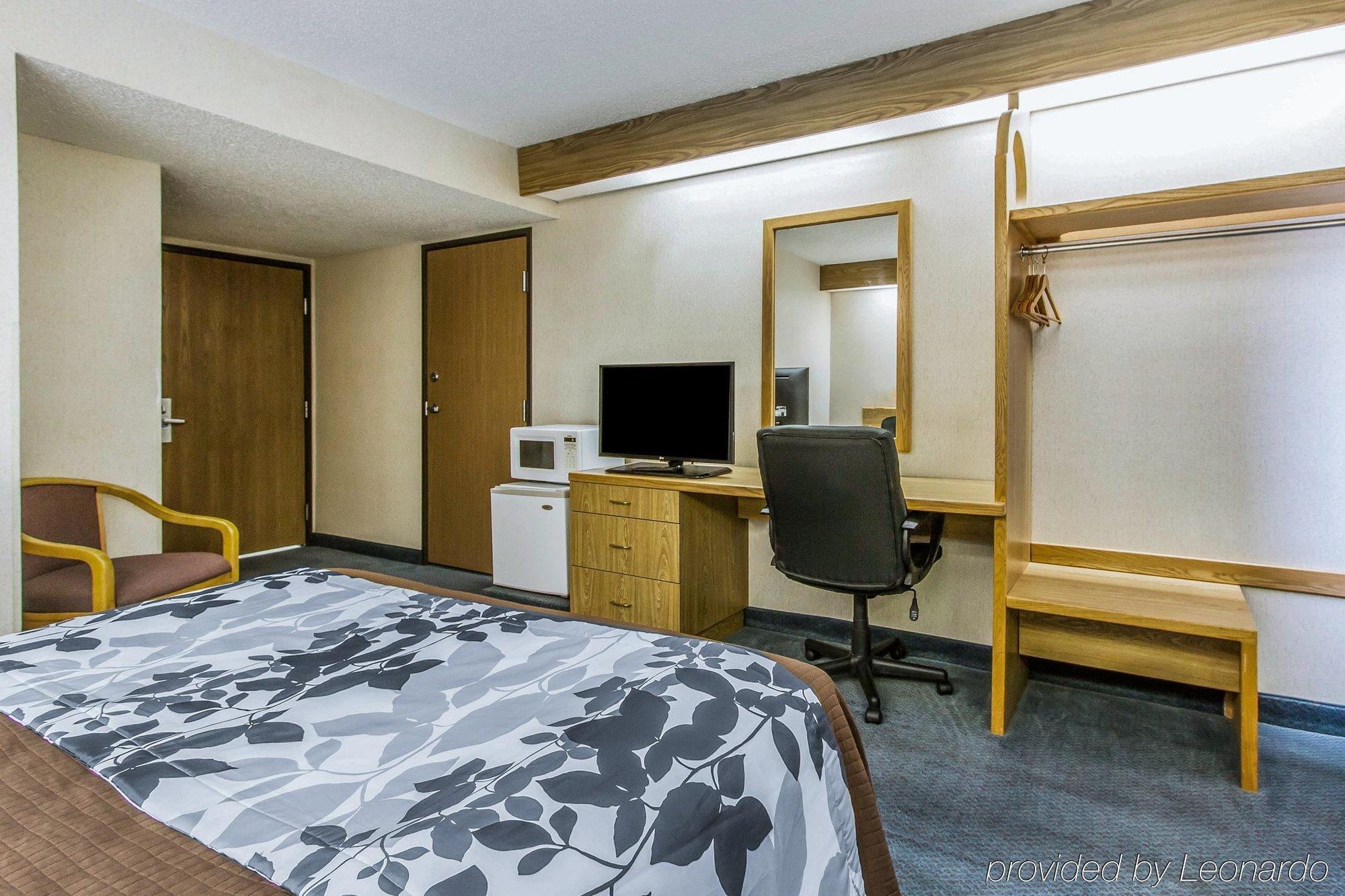 Rodeway Inn Fremont Eksteriør billede